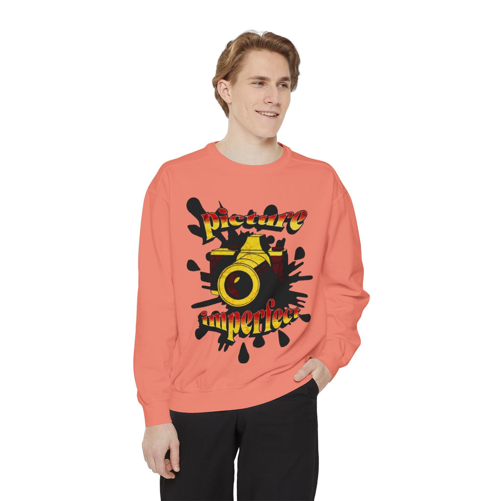 سويت شيرت Picture Imperfect Unisex مصبوغ بصبغة طبيعية